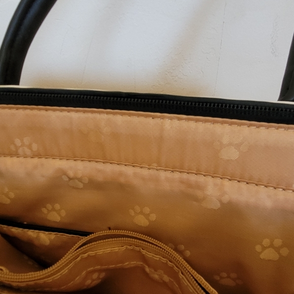 Adopt me?! - Picture 4 of 5